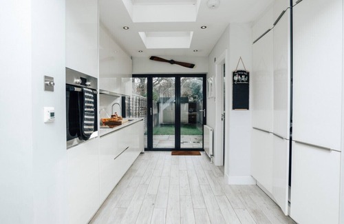 Wargrave House | Propeller House - From 165 Per Night