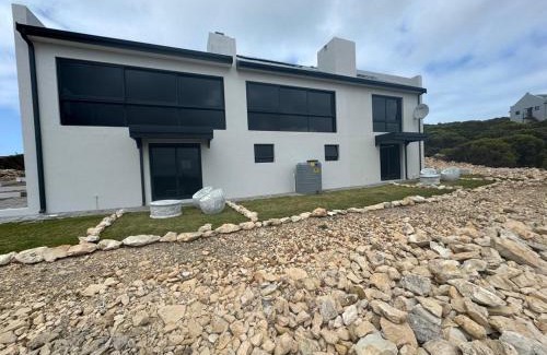 L'Agulhas House | Protea32