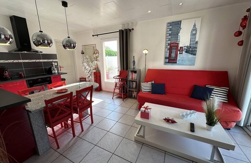 Saint-Vincent-de-Paul House | Prune - St-vincent-de-paul
