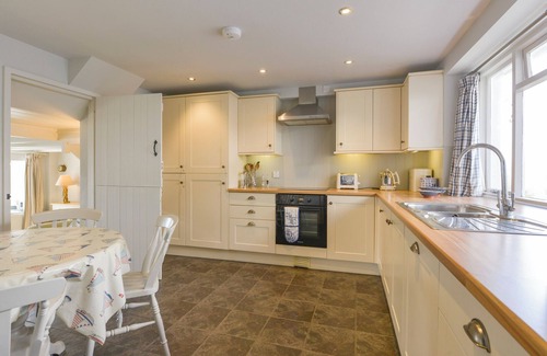 St. Mawes Cottage | PRYDES COTTAGE, family friendly, country holiday cottage in St Mawes