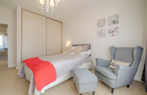 Wiazowna Apartment | Przestronne apartamenty 70m2 na obrzeżach Warszawy