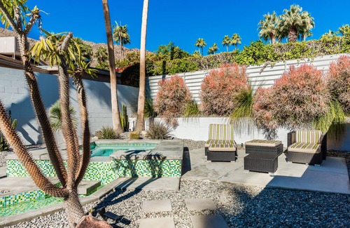 Palm Springs House | PS Sparkle: The Dreamy Palm Springs Life Shines at This Mid-Century Stunner!