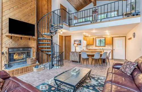 Whitefish Apartment | Ptarmigan's Roost