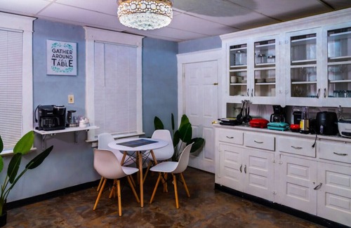 Black Rock Apartment | PTR | Charming Apt - N Buffalo near Falls & Parks!