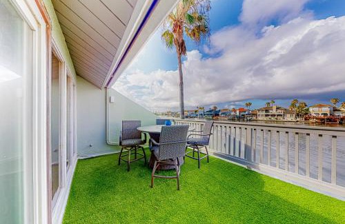 Corpus Christi Apartment | Puente Vista 237
