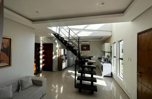 San Bernardino House | Puerta del Lago