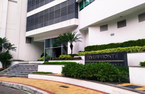 Las Penas Apartment | Puerto Santa Ana, Suite con vista al Rio