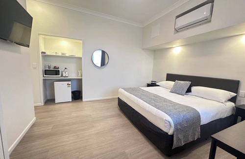 Loganholme Hotel | Puffers Inn Logan Motel
