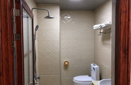 Yuancheng District Hotel | Puqian Business Hotel