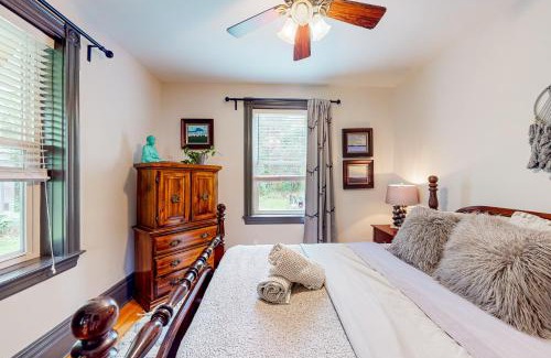 The Blue Mountains Apartment | Pura Via: Zen Veranda - Suite A - Bed and Breakfast