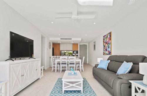 Scarborough Apartment | "Pure Bliss on Scarborough Beach"