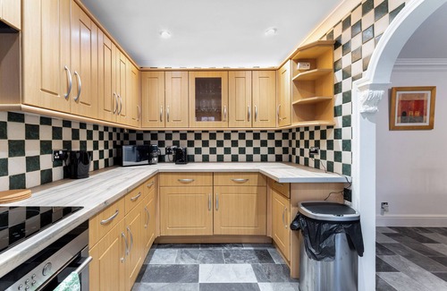 Purley House | Purley House-Sleeps 8-Near Gatwick-Games Room