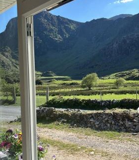 MacGillycuddy's Reeks Villa | Purple Mountain Cottage