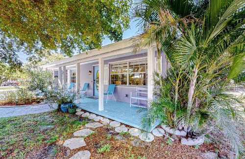 Isles of Capri House | Purple Pelican Cottage