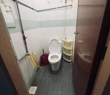 Pengkalan Chepa House | Putri Homestay Bungalow at UMK Pengkalan Chepa