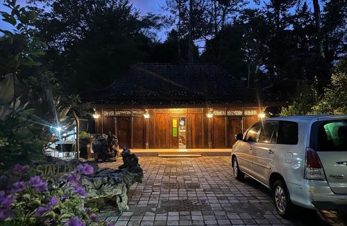 Mendut House | Puunee Wild River Villa's Borobudur