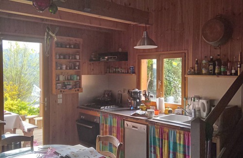 Puy-Sanieres Ski Chalet | Puy Sanieres chalet with magnificent view of the Serre Ponçon lake