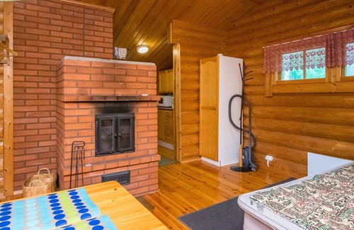 Hirvensalmi House | Pyöriäinen by Interhome