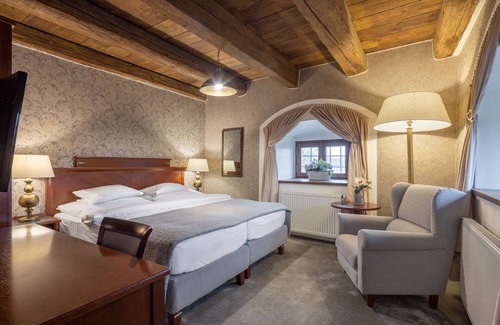 Prague 19 Hotel | Pytloun Chateau Hotel Ctěnice