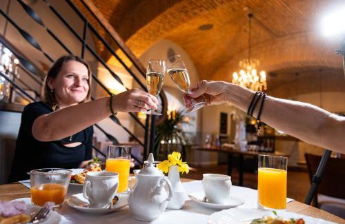 Prague 19 Hotel | Pytloun Chateau Hotel Ctěnice