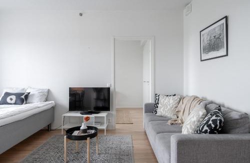 Tampere Apartment | "Pyynikinkulma" - 1BR Apt with Stunning Views, Sauna & Balcony