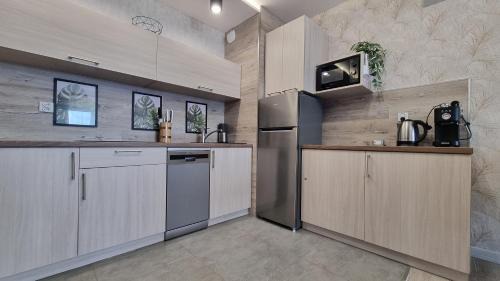 Lodz Apartment | Q Apart PL 2 lub 3 pokojowe klimatyzowane apartamenty przy Manufakturze z garażem Gratis, FV