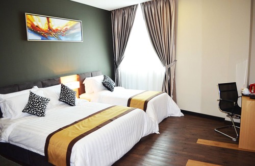 Hutan Kampung Hotel | Q Bintang Hotel