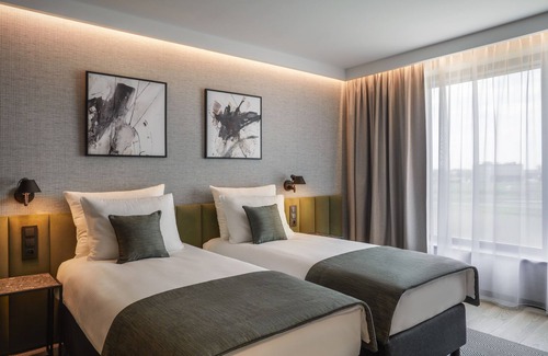Mokronos Gorny Hotel | Q Hotel Plus Wrocław Bielany