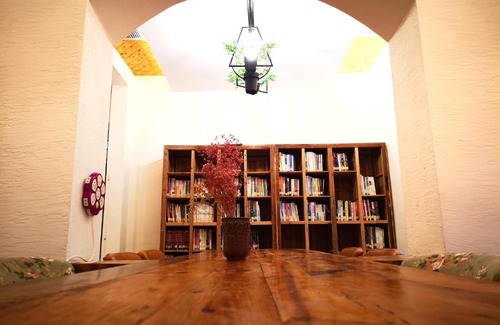 Chun'an Hostel | Qiandaohu Blue Mountain Youth Hostel