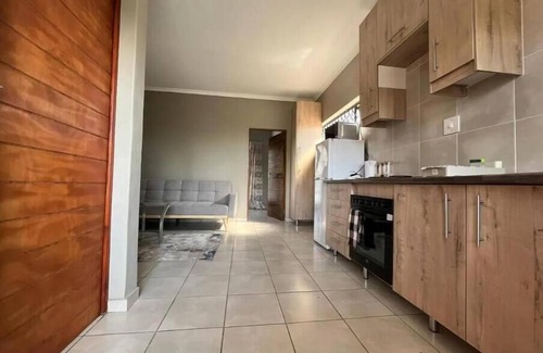 Maseru House | Qiloane Court: 3 Bed Apartment