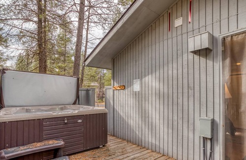 Sunriver Cabin | Quail Lane 11