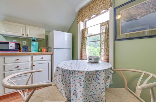 Cherry Valley Apartment | Quaint & Charming Cherry Valley Escape!