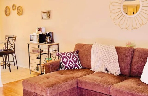 Menlo Park Apartment | Quaint condo near hiking-biking-downtown