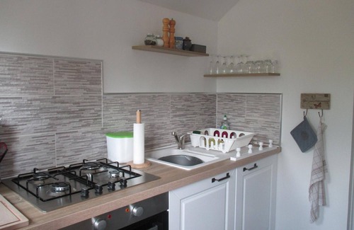 Lurcy-Levis Cottage | Quaint Renovated Cottage with Modern Amenities and Private Garden