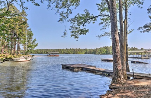 Tignall House | Quaint Tignall Cabin with Deck and Private Dock!