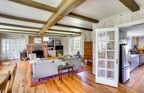 West Hurley House | Quaint Woodstock Escape - 2 Mi to Tinker St!