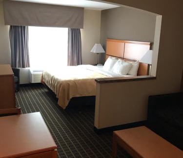 Silverthorne Hotel | Quality Inn and Suites Silverthorne - Copper Mountain