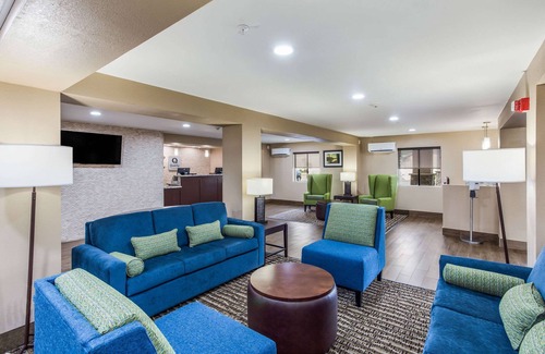 Tad Hotel | Quality Inn Charleston South