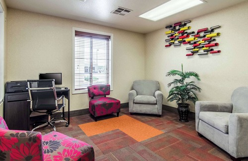 Junction City Hotel | Quality Inn Junction City - Near Fort Riley