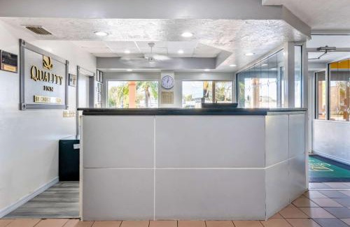 North Trail Hotel | Quality Inn Sarasota North Near Lido Key Beach