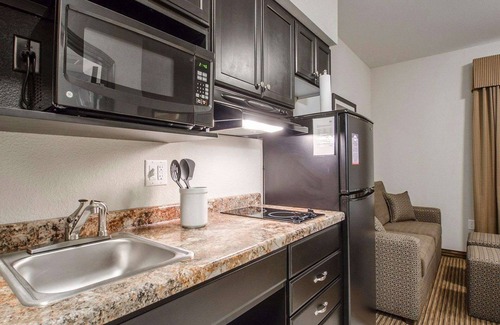 Estevan Hotel | Quality Inn & Suites