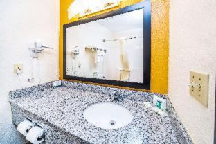 Danville Hotel | Quality Inn & Suites Danville East