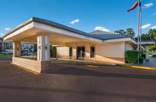 Lufkin Hotel | Quality Inn & Suites Lufkin