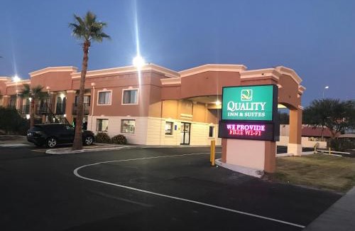 Mesa Hotel | Quality Inn & Suites near Downtown Mesa