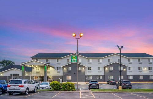 Delaware Hotel | Quality Inn & Suites