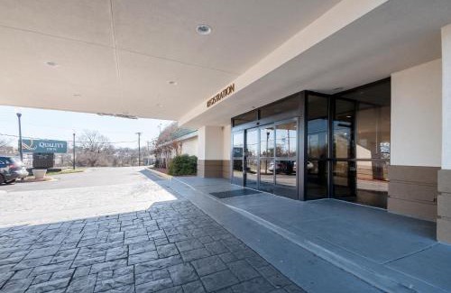 Rolling Road Farms Hotel | Quality Inn