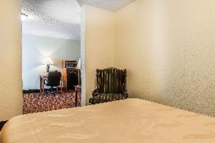 Gallipolis Ferry Hotel | Quality Inn
