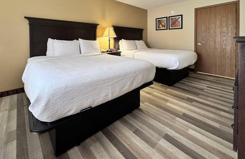 Branson Theater District Hotel | Quality Inn West