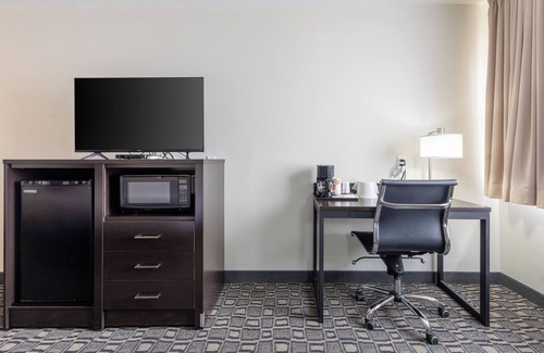 Winslow Hotel | Quality Inn Winslow I-40