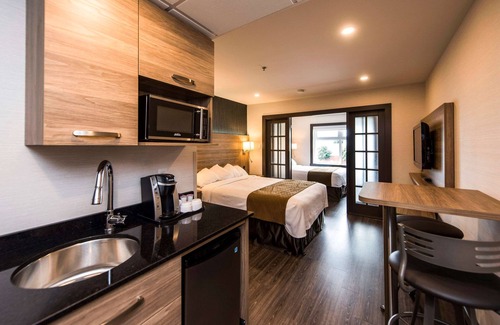 Drummondville Hotel | Quality Suites Drummondville